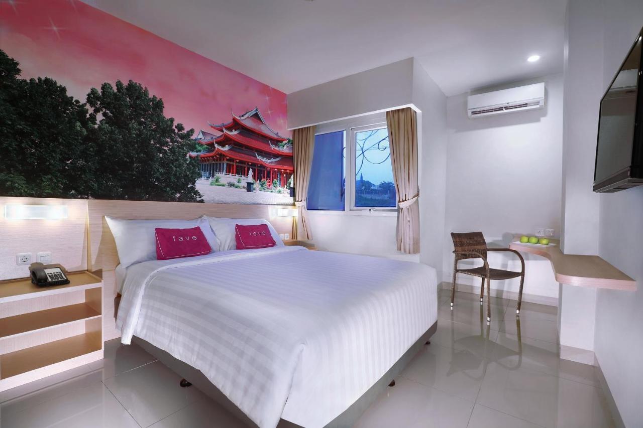 Favehotel Simpang Lima - Semarang Exteriör bild